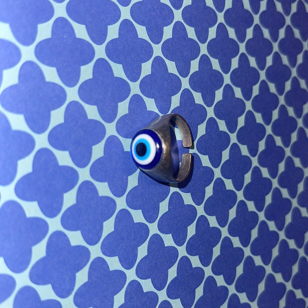 Ring - Picture 3 of 3